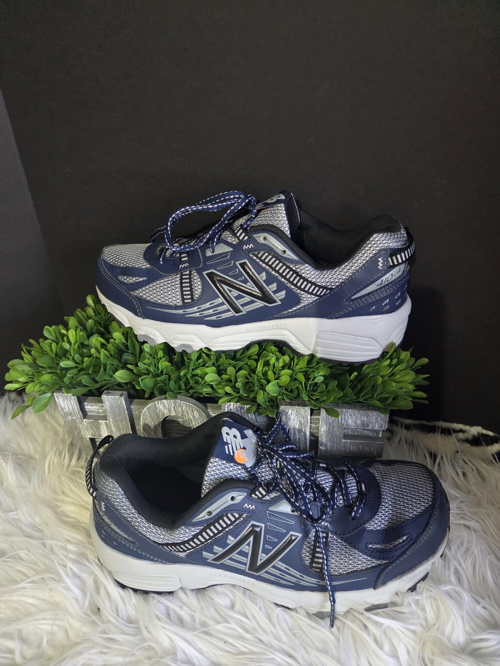 New Balance 410 v4 Navy Blue and Gray Athletic Sneakers. Size 8.5